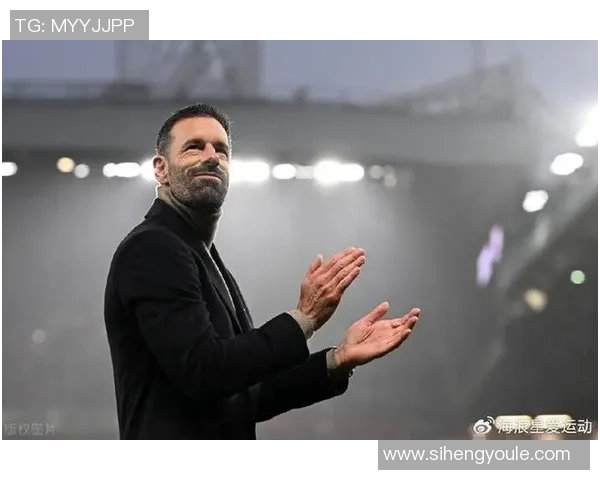 足球巨星告别心爱的球队离开后引发球迷泪目告别赛场时刻回顾